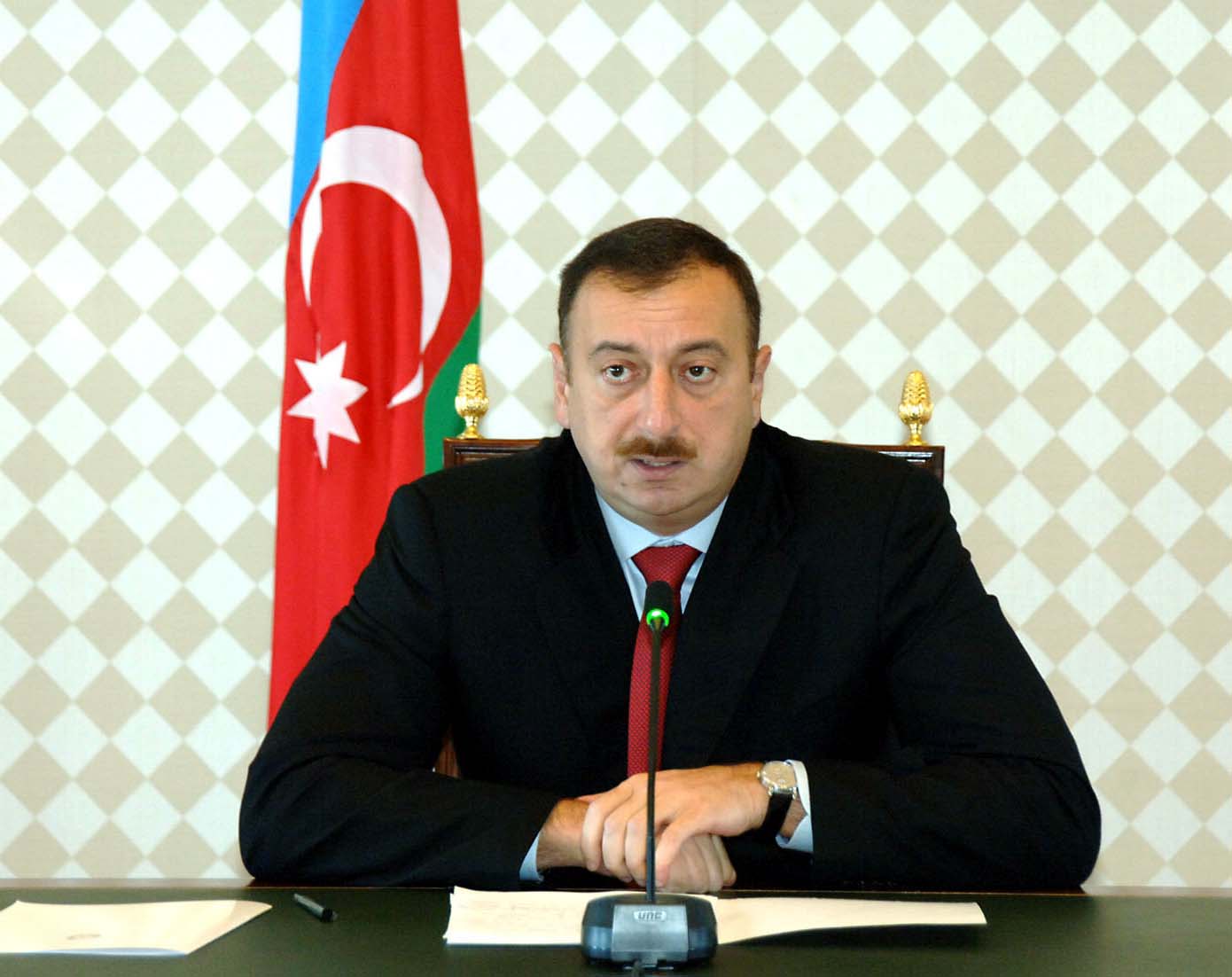 Президент Ильхам Алиев наградил  Абдульазиза бин Османа  аль-Тувейджри орденом «Шохрет»