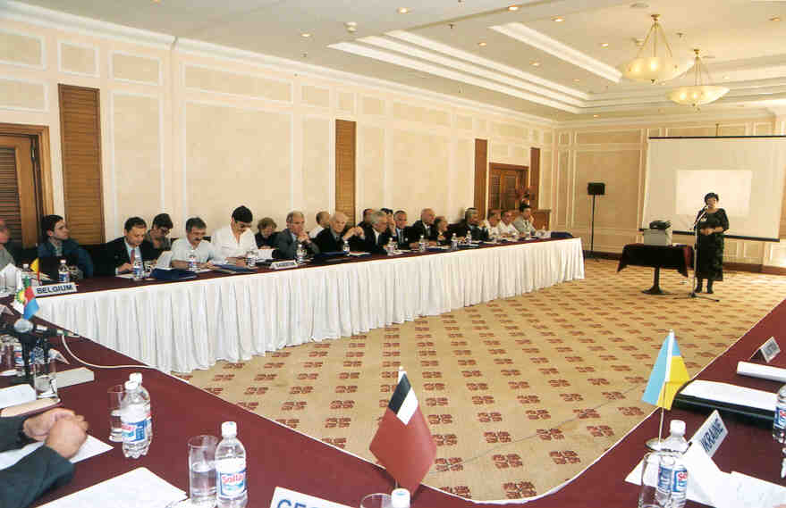Участники конференции в Шарм-эш-Шейхе пообещали выделить Ираку $5 млрд