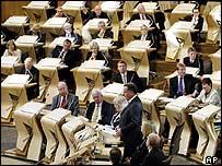 Партия Блэра сдает позиции: в парламент Шотландии впервые за 50 лет победили националисты