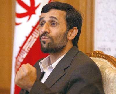 Ахмадинежад поклялся жестоко отомстить США в случае нападения на Иран