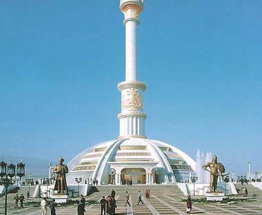 Сегодня Эльмар Мамедъяров совершит визит в Туркменистан