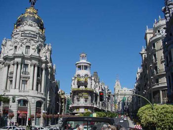 Прием в Мадриде по случаю Дня Республики