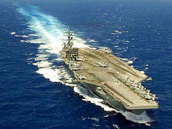 Корабли ВМС США, включая два авианосца, достигли Персидского залива
