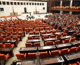 Рукопашный бой в турецком парламенте