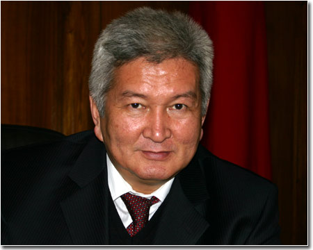Феликс  Кулов предложил России конфедерацию с Кыргызстаном