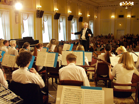 Симфонический оркестр отправляется в Мюнхен