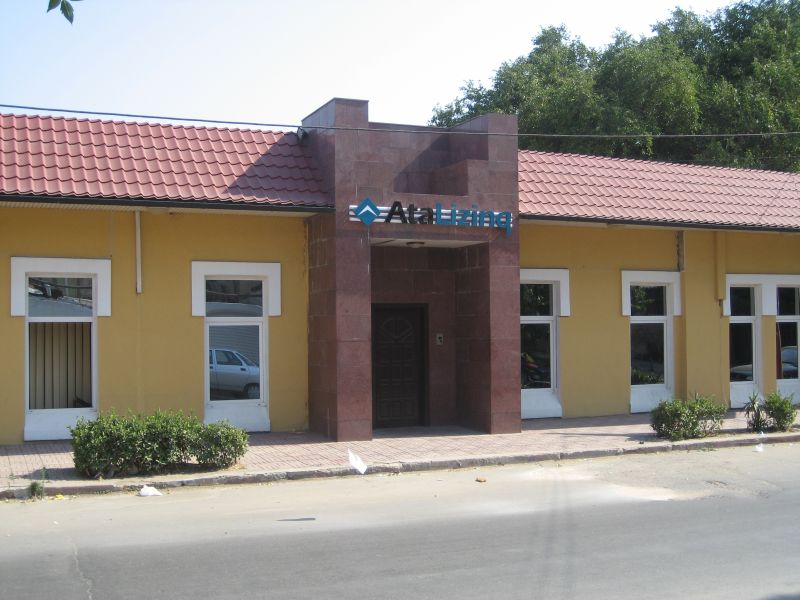 Компания AtaLizinq сменила офис