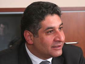 Азад Рагимов: «Строительство молодежного городка затянуто не по вине министерства»