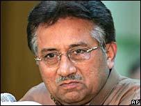 Мушарраф высказался против возврата Бхутто и Шарифа в Пакистан