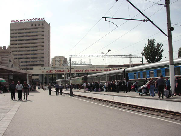 Бакинский железнодорожный вокзал будет перенесен в Баладжары