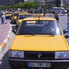 Новые стоянки такси помогут устранить дорожные пробки