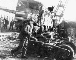 В Сербии столкнулись локомотив и грузовой поезд
