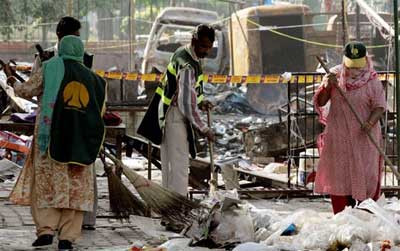 При терактах в Индии погибли 44 человека