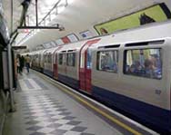 Началась забастовка работников лондонского метрополитена