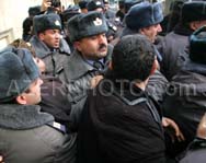 Бакинская полиция пресекла пикет перед посольством Ирана