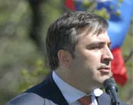 Президент Грузии в течение часа выступит с обращением к народу