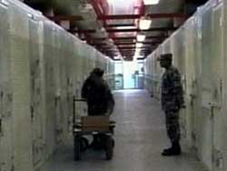 США собираются закрыть тюрьму на базе Гуантанамо