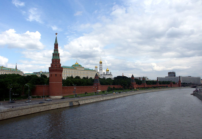 Москва намерена добиваться присвоения русскому языку статуса государственного в странах бывшего СССР