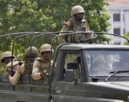 Пакистан перебрасывает войска с индийской границы