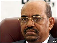 Президент Судана помиловал британку, назвавшую игрушку именем пророка