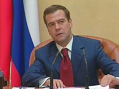 Медведев предложил Путину возглавить правительство после президентских выборов