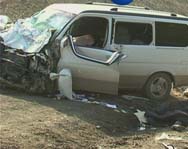 Микроавтобус столкнулся с грузовиком в Афганистане, погибли 8 человек