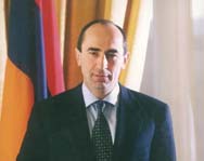 Президент Армении обвинил оппозицию в попытке переворота