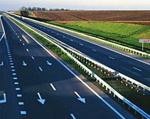 Завершаются работы по озеленению защитных полос автомагистральных дорог