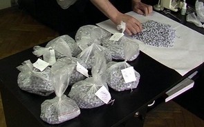 Сотрудники МВД задержали подозреваемого в хранении и продаже наркотиков
