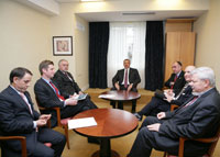 Президент Азербайджана выслушал объяснения сопредседателей МГ ОБСЕ