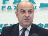 Генеральный секретарь ГУАМ прибывает в Баку