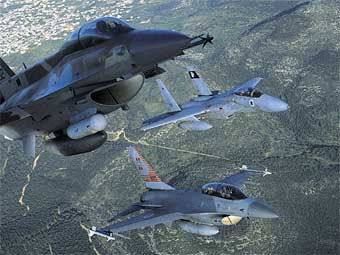 12 самолетов Израиля нарушили воздушное пространство Ливана