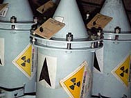Дипломат США с секретными документами о плутонии покинул КНДР