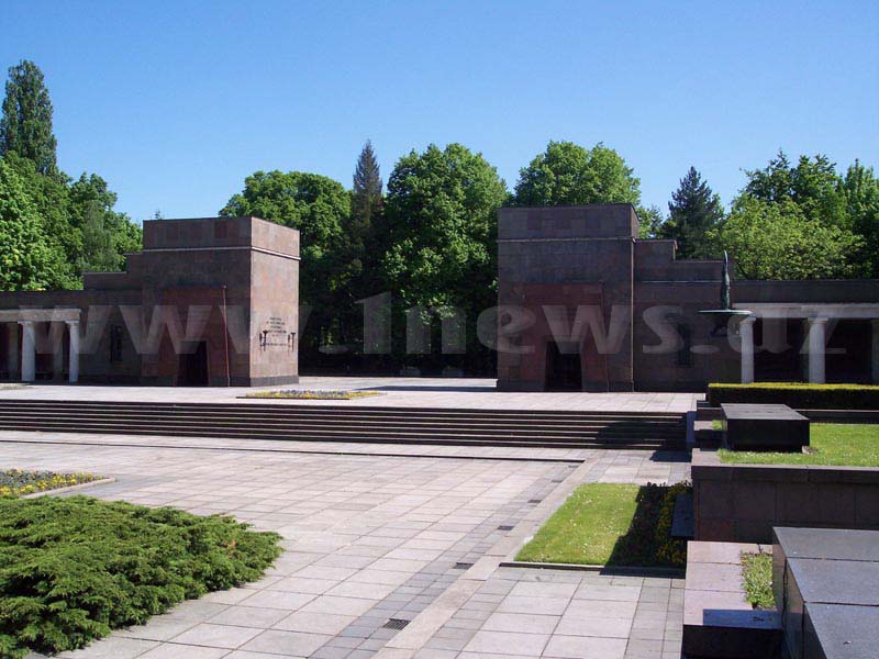 В ФРГ почтили память Гейдара Алиева и азербайджанских солдат, павших во Второй мировой войне /ФОТО/