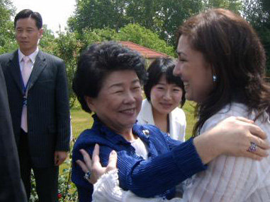 Супруга премьер-министра Республики Корея посетила Азербайджанский Университет Языков