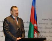 Президент Азербайджана Ильхам Алиев в рамках визита в Финляндию встретился вчера с членами Общества Паасикиви