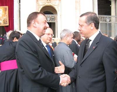 Премьер-министр Турции посулил помощь Азербайджану в решении Нагорно-Карабахского конфликта /Обновлено/