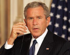 Книга о Буше: очередное «оскорбление императора»