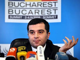 Спикером грузинского парламента избран бывший глава МИД Давид Бакрадзе