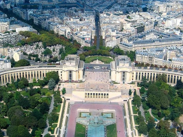 Архитекторы разрабатывают проект большого Парижа