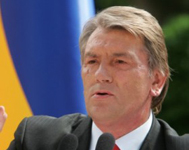 Ющенко подарил Полу Маккартни украинскую рубашку