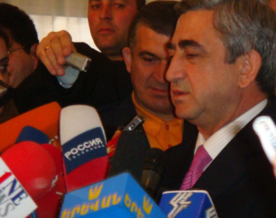 Заявление Сержа Саркисяна вызвало недовольствие у армянской интеллигенции