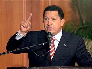 Чавес пригрозил повышением цен на нефть до 300 долларов