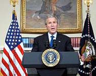 Буш призывает добывать нефть на шельфе США
