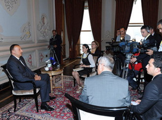 Президент Ильхам Алиев дал интервью азербайджанским журналистам - ФОТО
