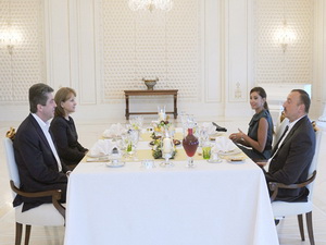 Состоялся совместный ужин Президента Ильхама Алиева и Президента Болгарии Георгия Пырванова