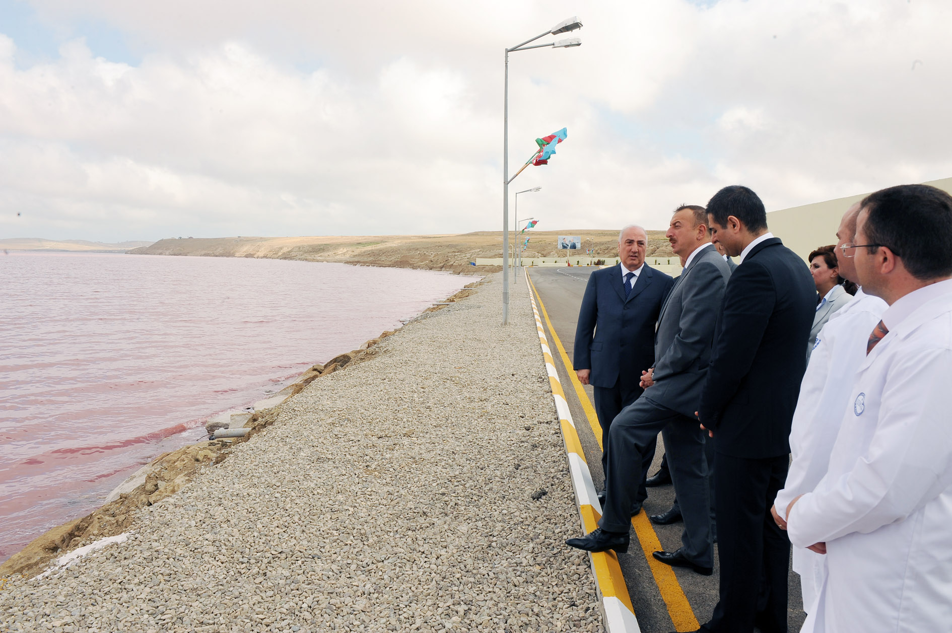 Президент Ильхам Алиев принял участие в открытии Масазырского солевого завода - ФОТО