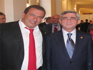 Олигарх Гагик Царукян и президент Серж Саргсян имитируют примирение?