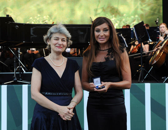 Ирина Бокова вручила Мехрибан Алиевой золотую «Медаль Моцарта» ЮНЕСКО - ФОТО