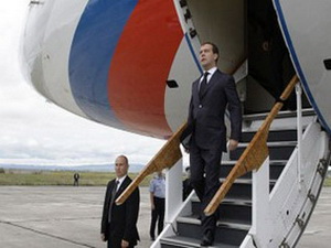 Медведев совершит официальный визит в Армению